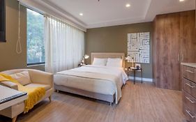 El Tesoro Medellín Hab309 by Letoh